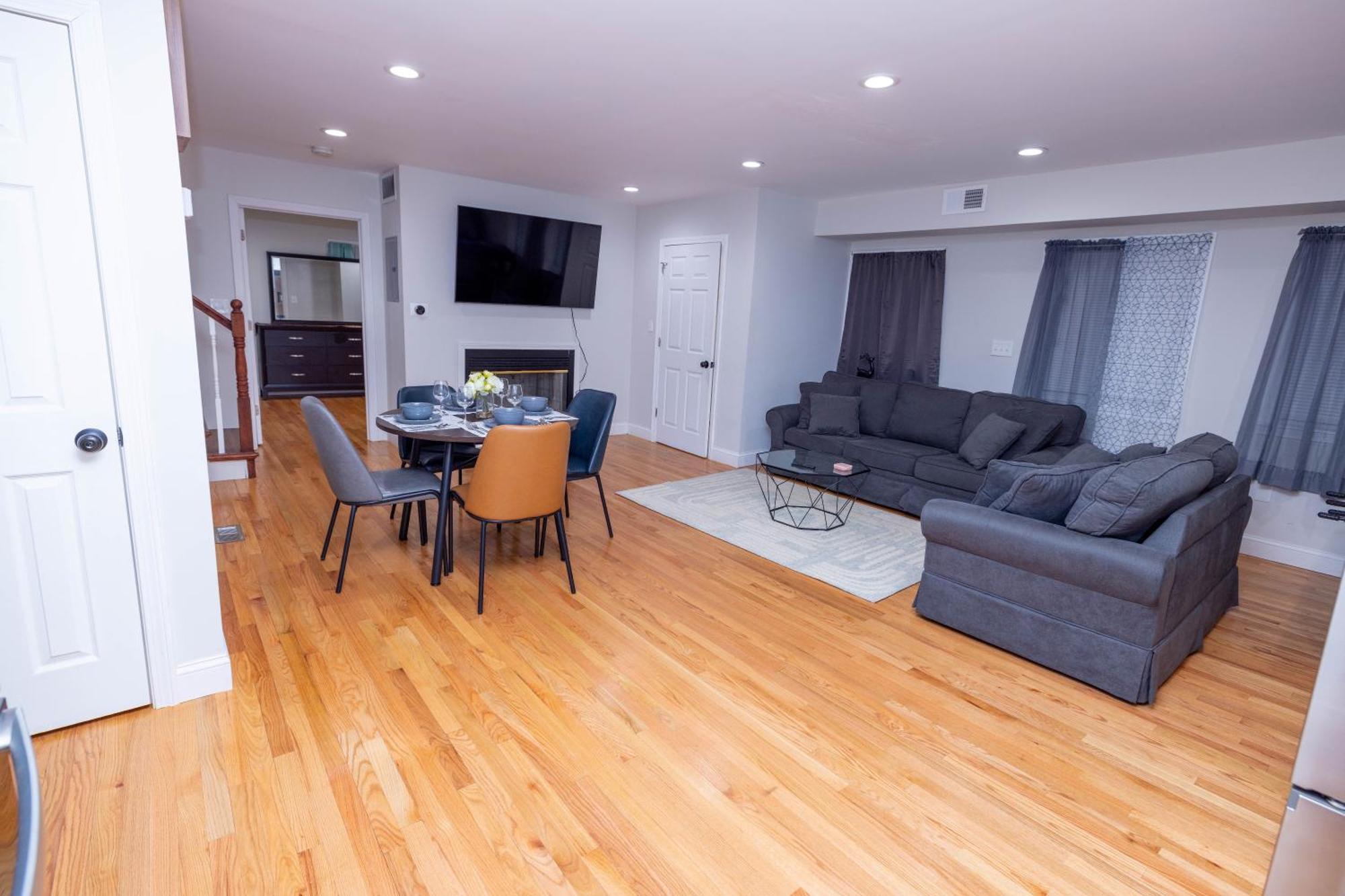 Modern Luxury With Fireplace & Game-room Apartment